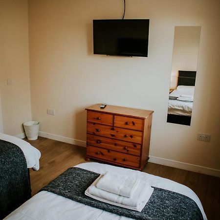Uist Travel Accommodation Daliburgh  외부 사진