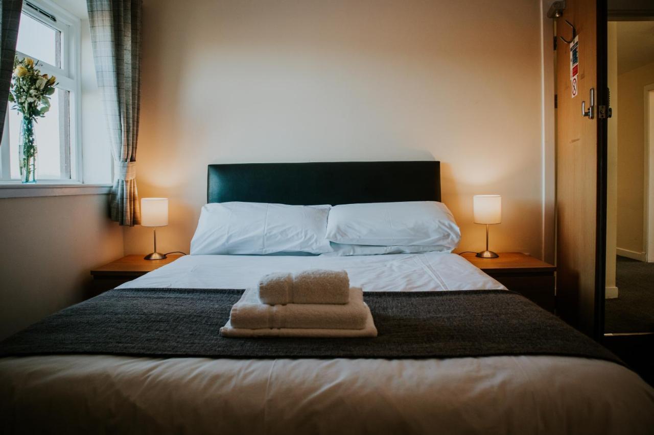 Uist Travel Accommodation Daliburgh  외부 사진