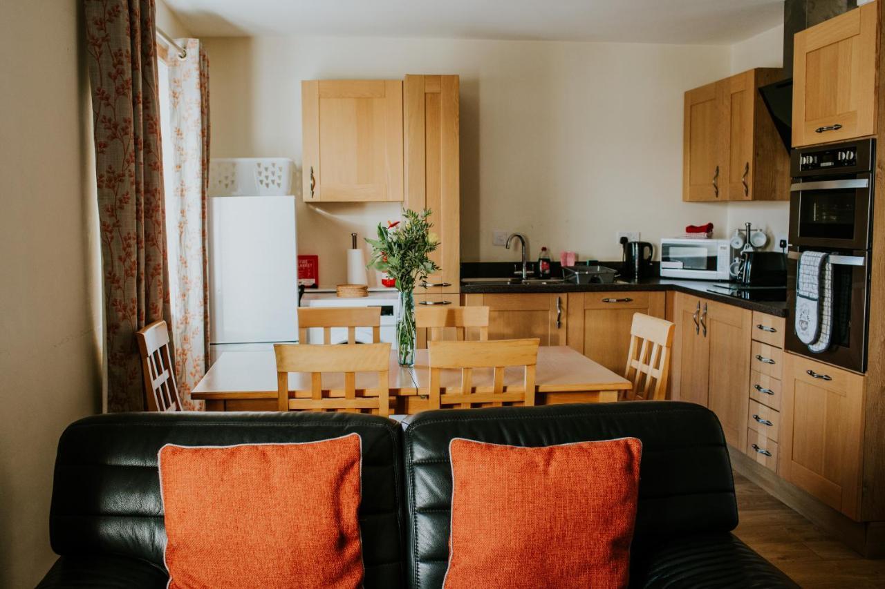 Uist Travel Accommodation Daliburgh  외부 사진