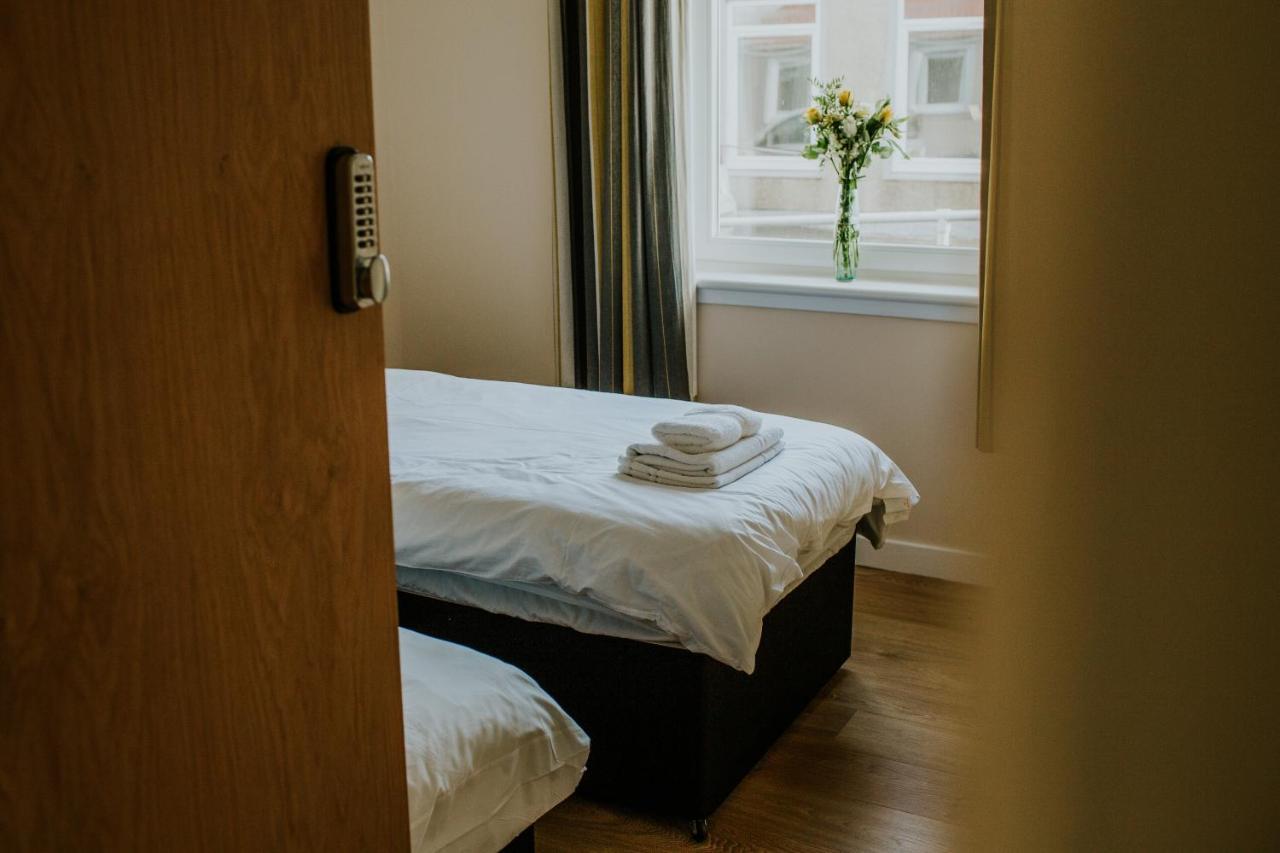 Uist Travel Accommodation Daliburgh  외부 사진