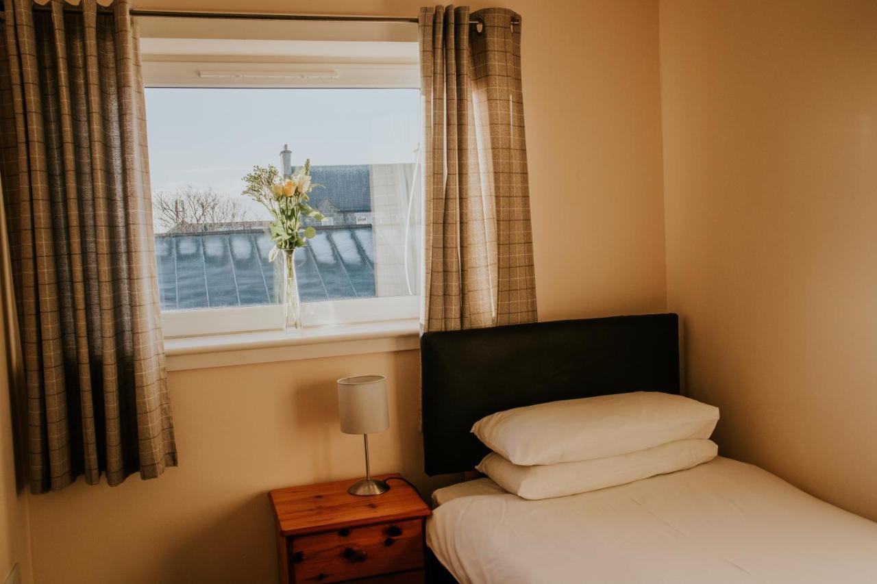 Uist Travel Accommodation Daliburgh  외부 사진