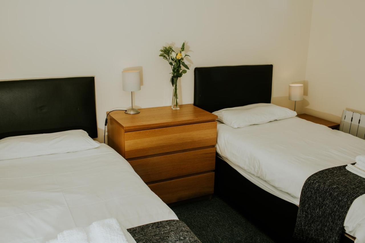 Uist Travel Accommodation Daliburgh  외부 사진