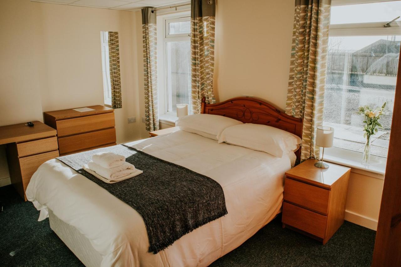 Uist Travel Accommodation Daliburgh  외부 사진