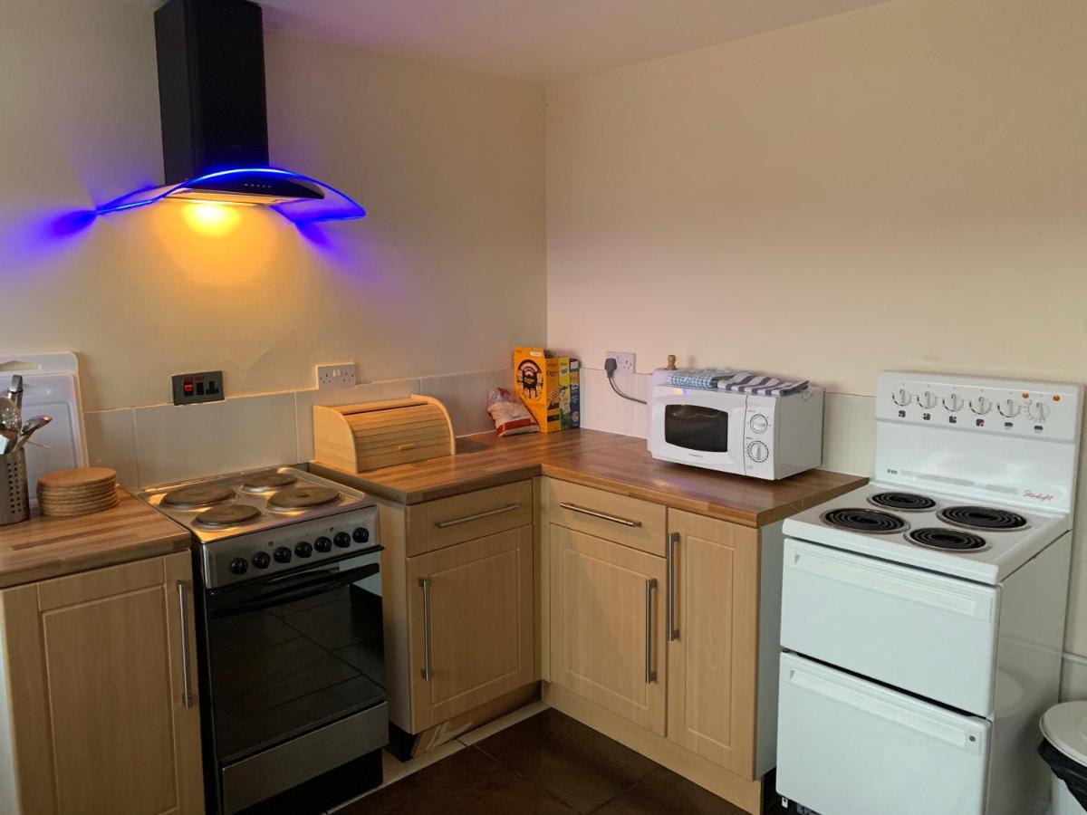 Uist Travel Accommodation Daliburgh  외부 사진